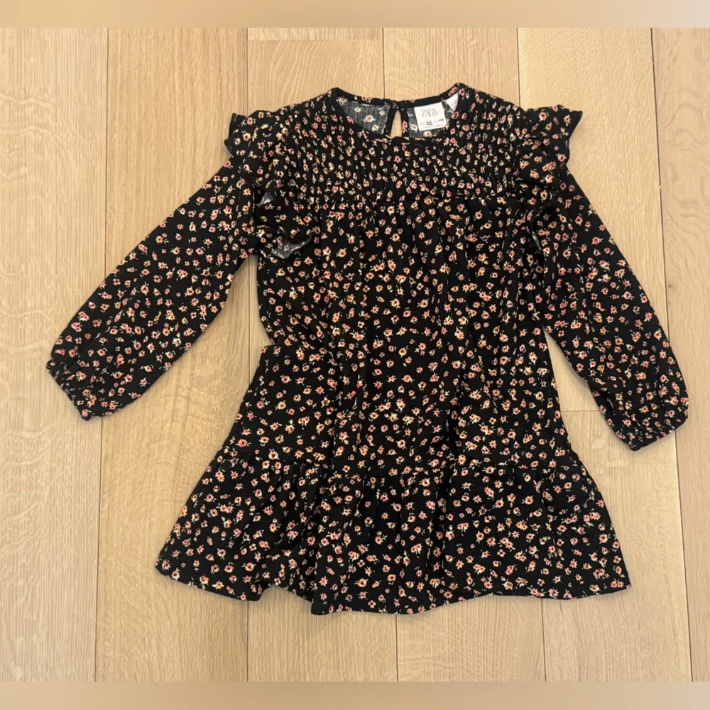 ZARA Girls Black Floral Spring Dress - 4~5 years